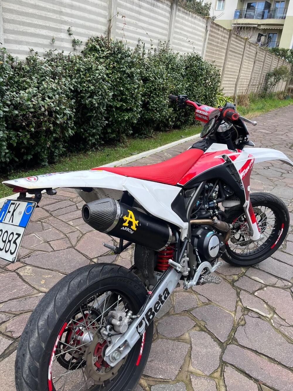 Fantic Motor XMF 125 Motard Performance 4T (2023 - 24) (4)