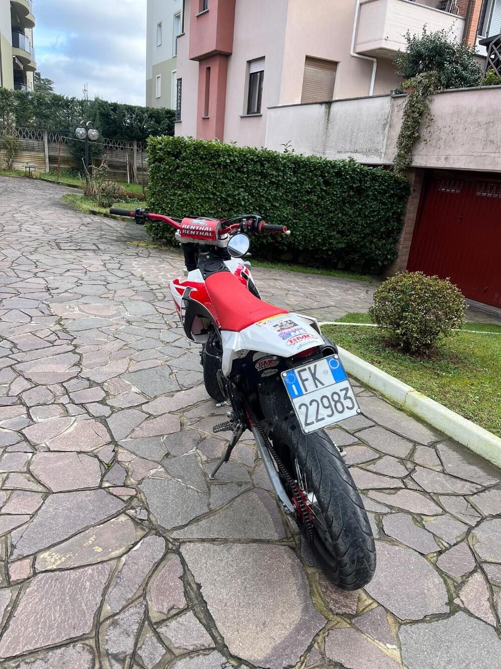 Fantic Motor XMF 125 Motard Performance 4T (2023 - 24) (6)