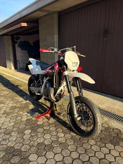 Husqvarna SMS 125 4 (2010 - 12) usata