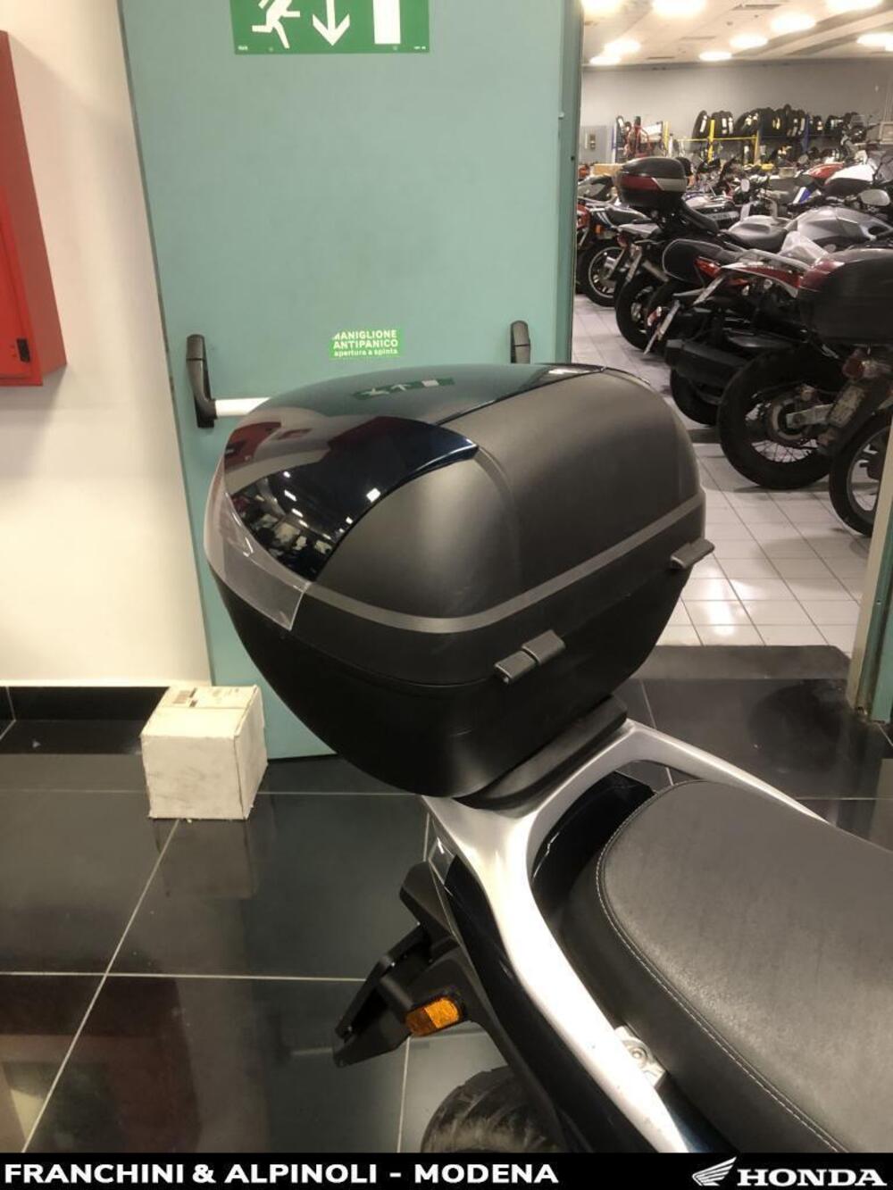 Kymco People 200i S (2021 - 26) (6)