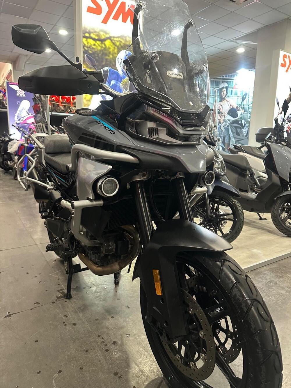 CFMOTO 800MT Sport (2022 - 26) (2)