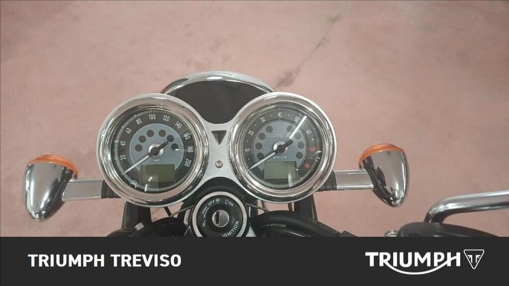 Triumph Bonneville T120 Icon Edition (2025 - 26) (4)