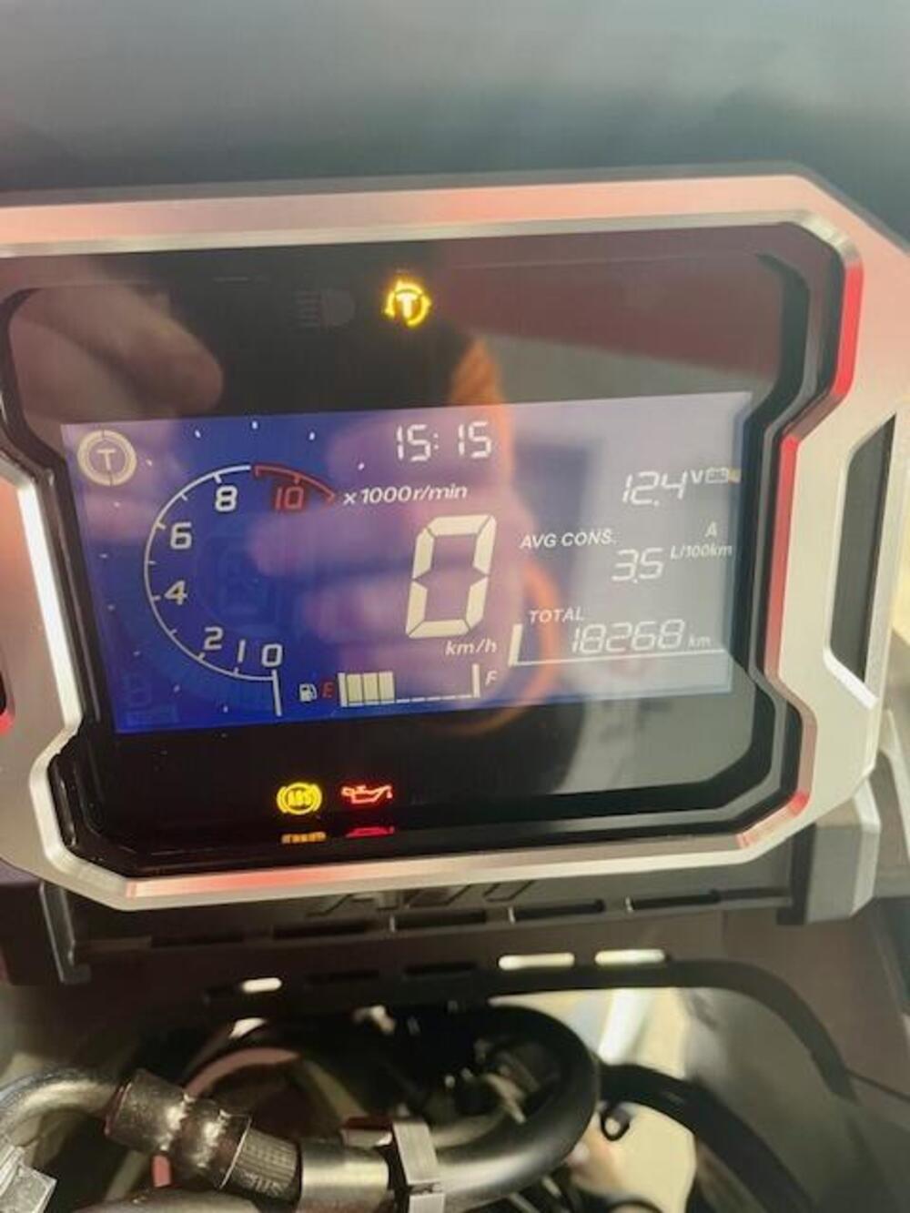 Honda ADV 350 (2022 - 24) (4)