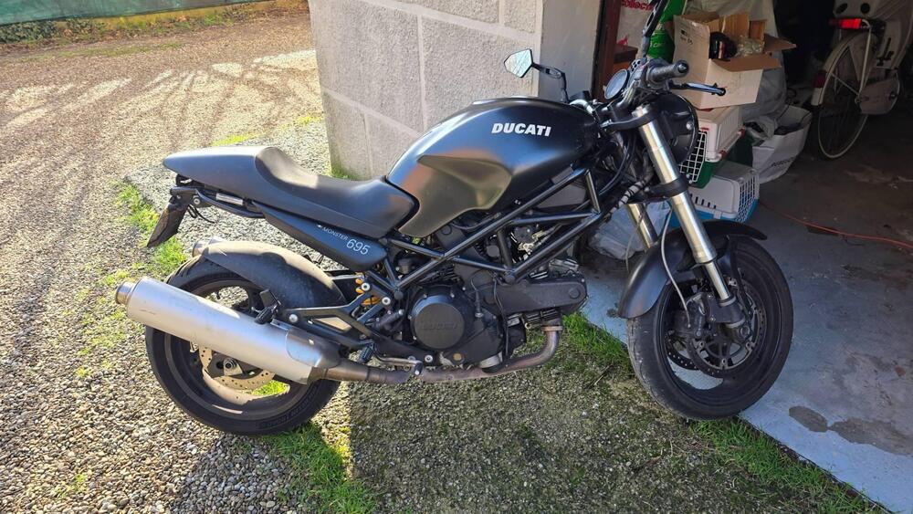 Ducati Monster 695 (2006 - 08) (3)