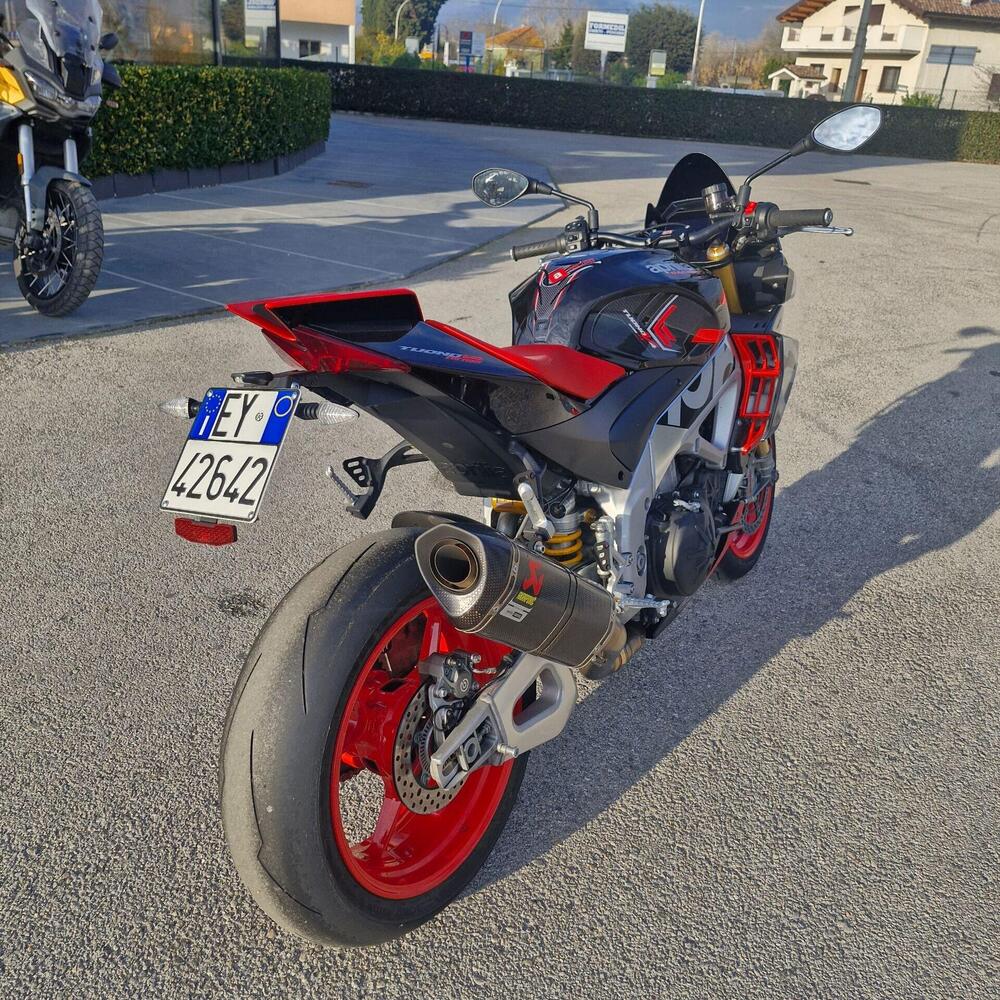 Aprilia Tuono V4 Factory (2021 - 24) (5)