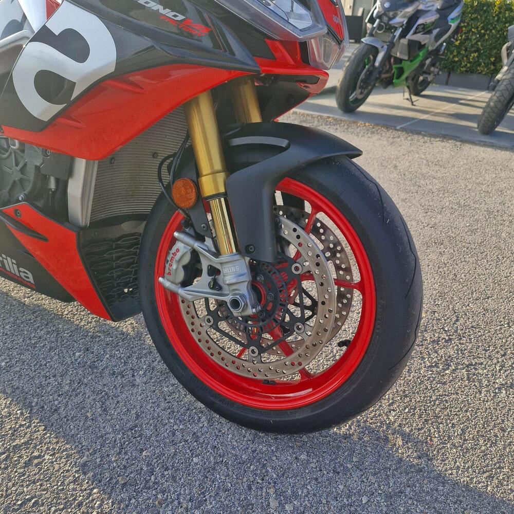 Aprilia Tuono V4 Factory (2021 - 24) (6)