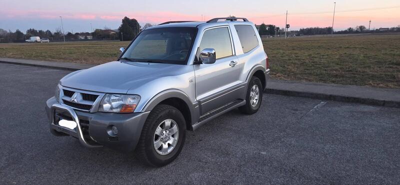 Mitsubishi Pajero usata a Pordenone (13)