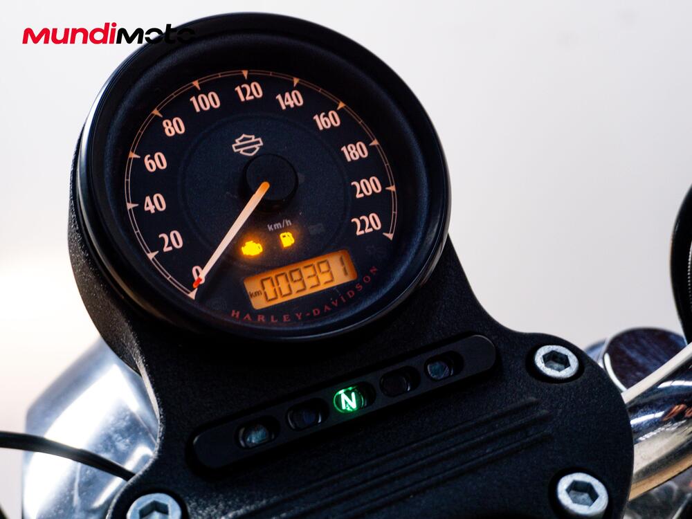 Harley-Davidson 883 SuperLow (2010 - 16) - XL 883L (12)