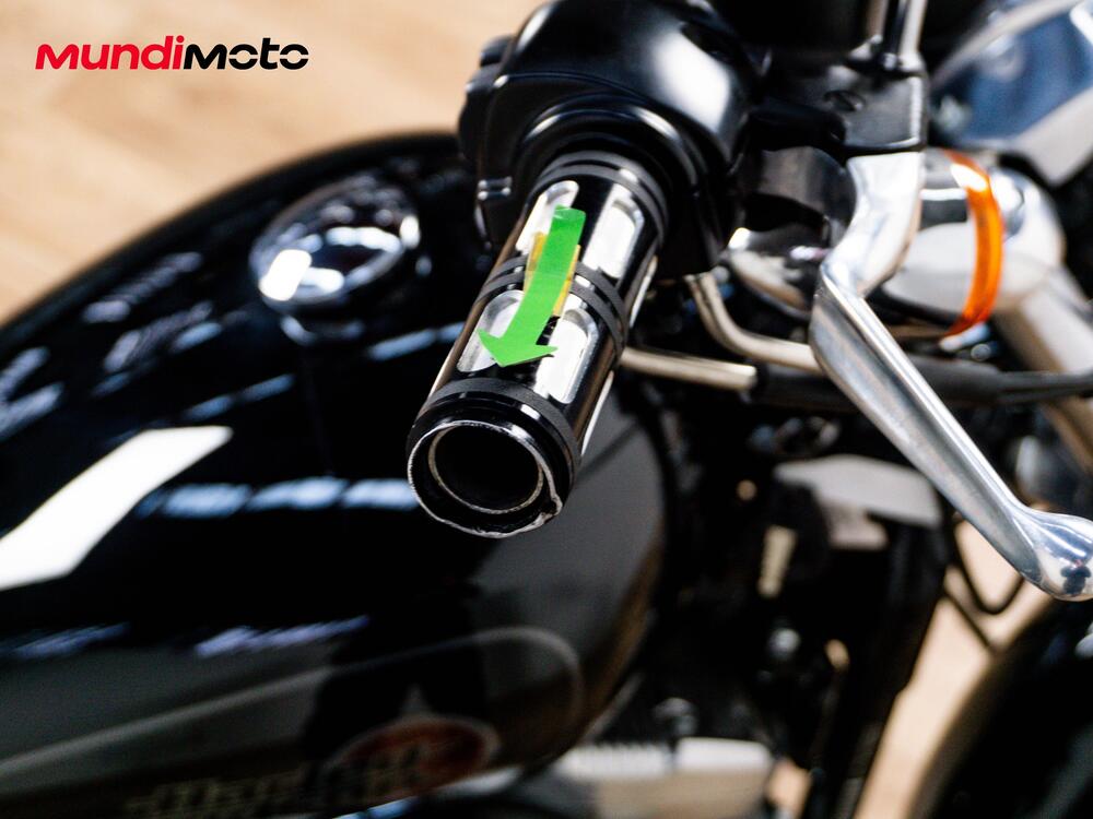 Harley-Davidson 883 SuperLow (2010 - 16) - XL 883L (14)