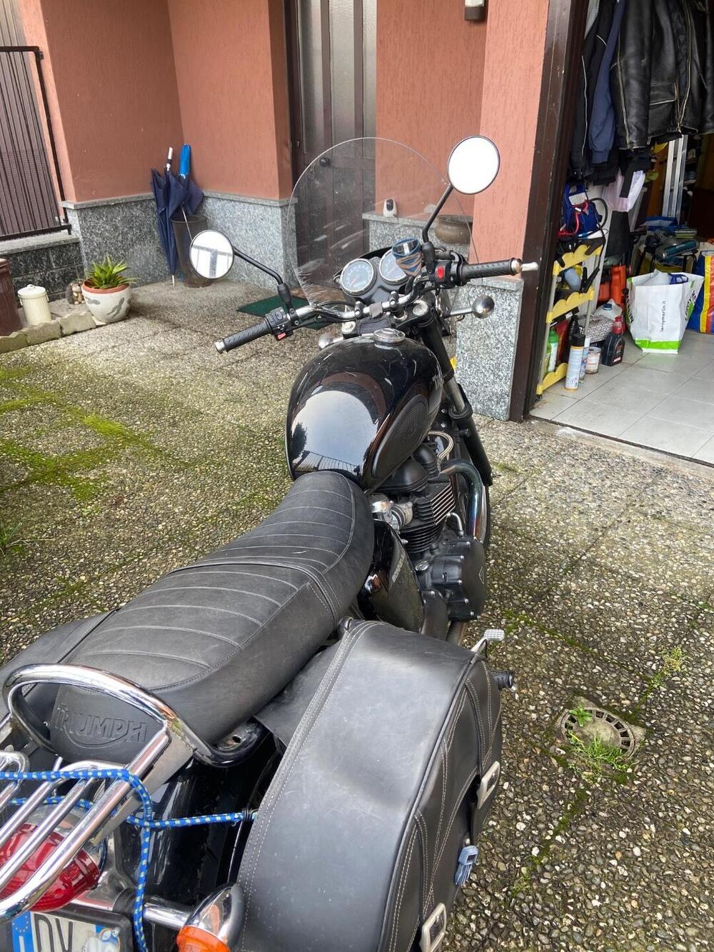 Triumph Bonneville SE (2009 - 13) (4)