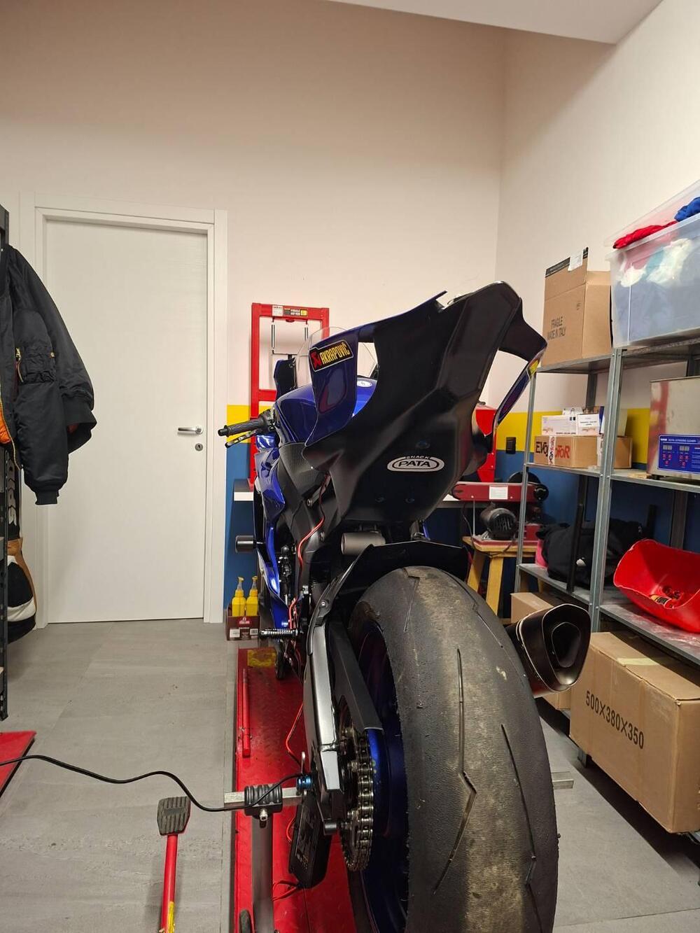 Yamaha YZF R6 Race (2021) (4)