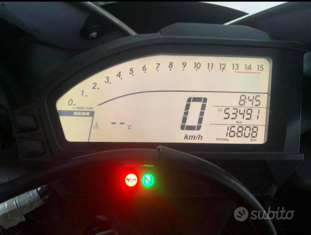 Honda CBR 1000 RR Fireblade (2012 - 16) (5)
