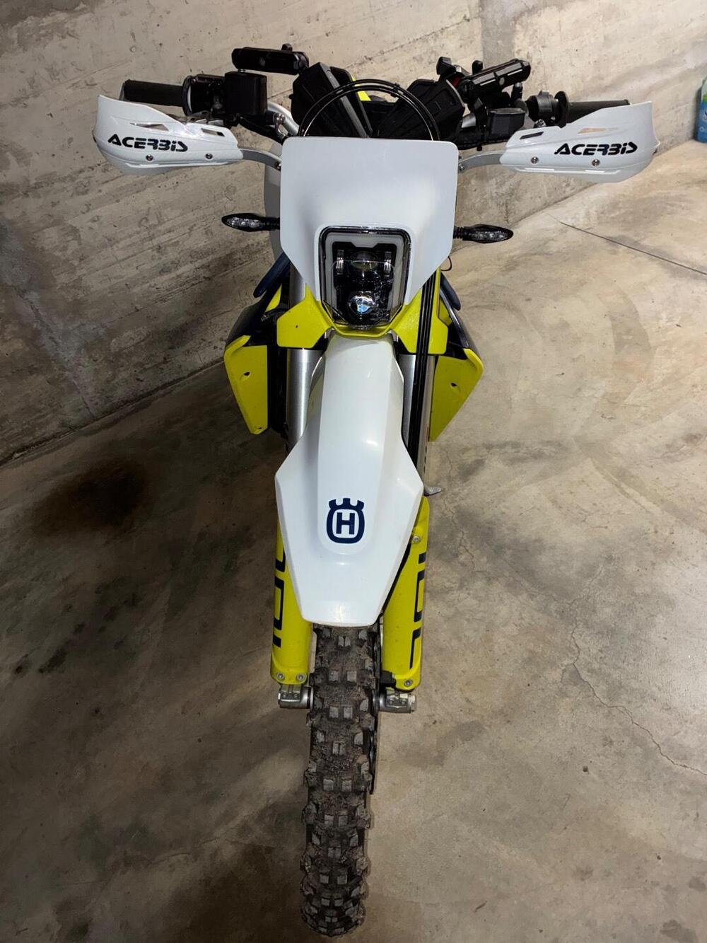 Husqvarna 701 Enduro (2023 - 25) (2)
