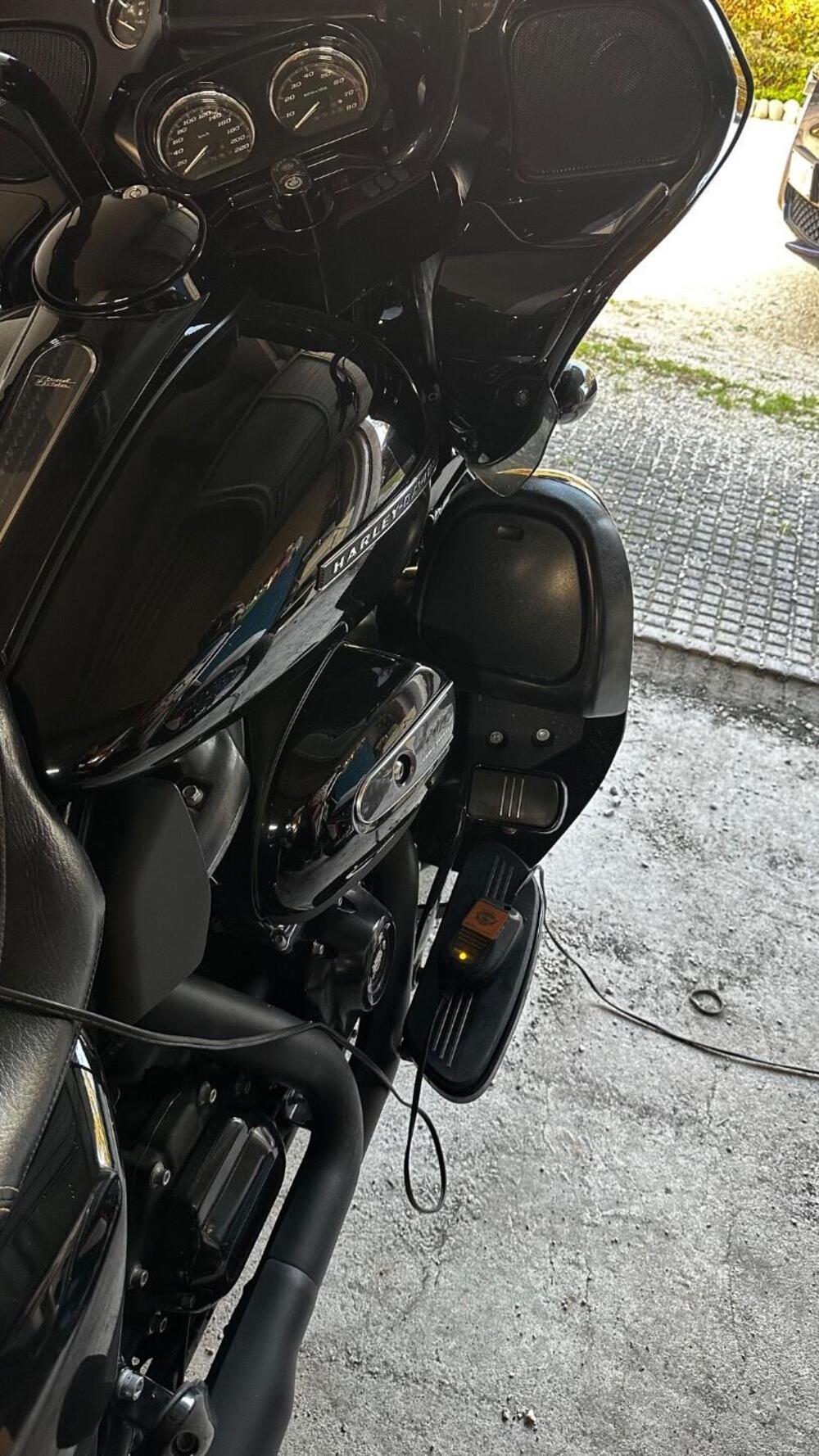 Harley-Davidson 114 Road Glide Special (2019 - 20) - FLTRXS (19)