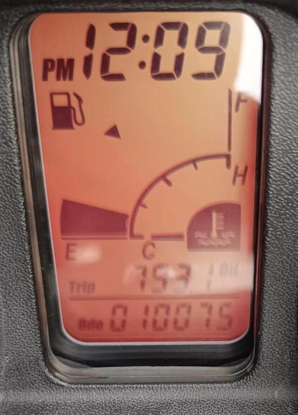 Yamaha X-Max 250 (2010 - 13) (5)