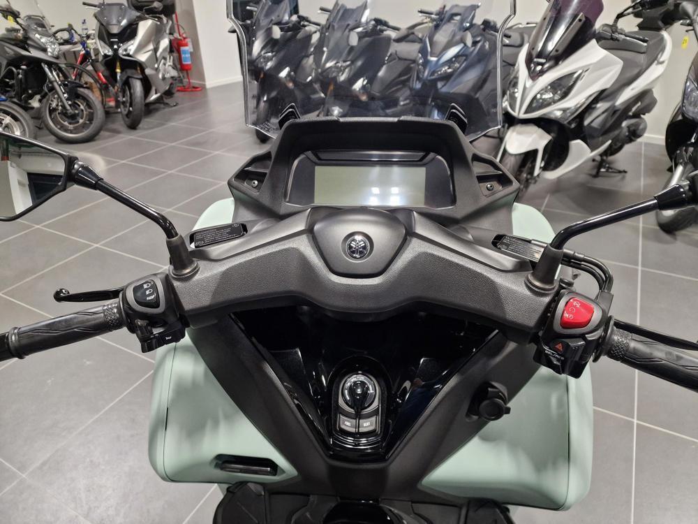 Yamaha Tricity 300 (2021 - 24) (2)