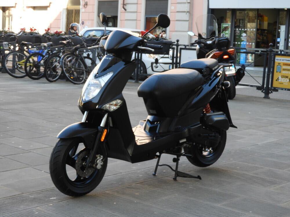 Kymco Agility 50 R12 (2007 - 17) (3)