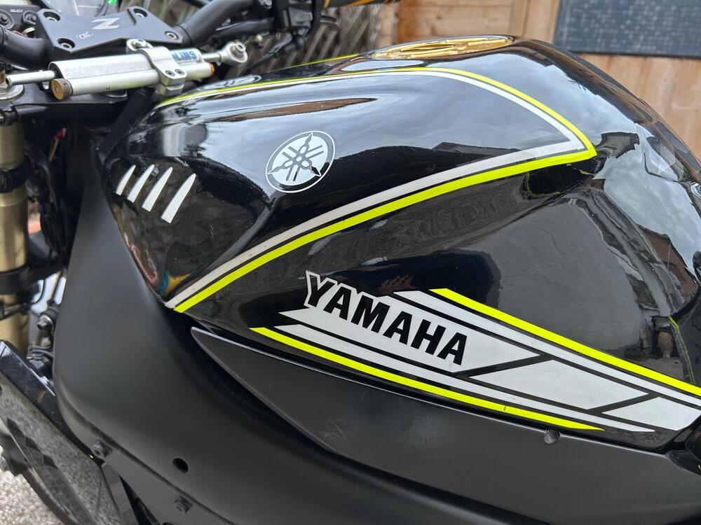 Yamaha YZF R1 (2002 - 03) (5)