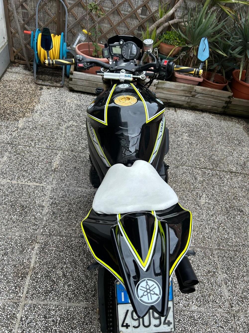 Yamaha YZF R1 (2002 - 03) (11)