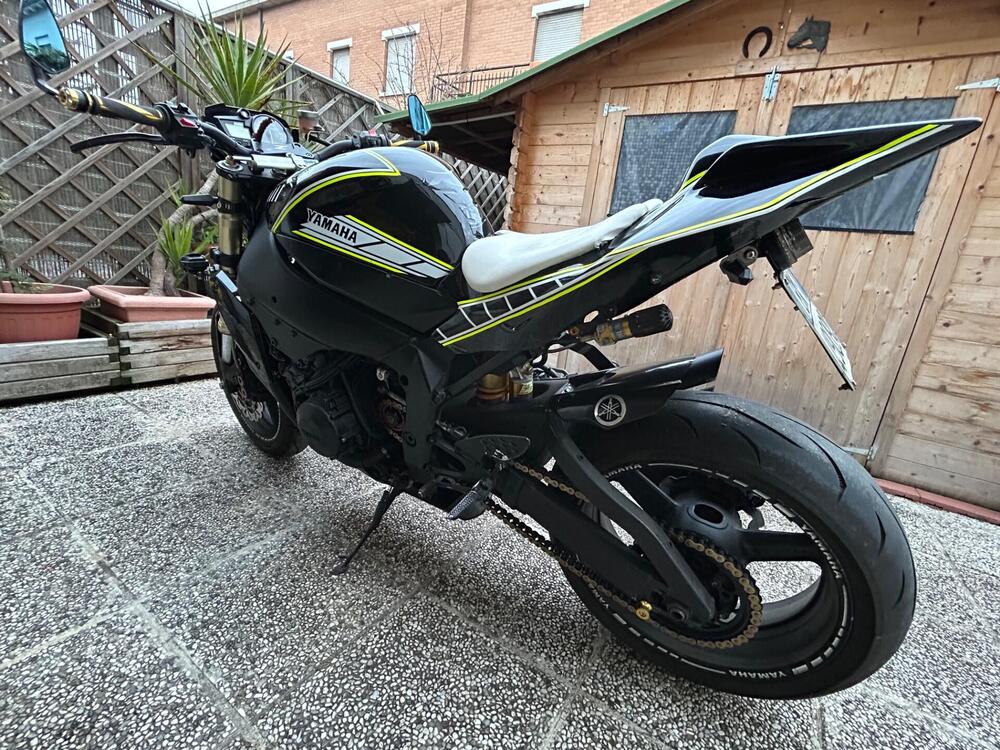 Yamaha YZF R1 (2002 - 03) (13)