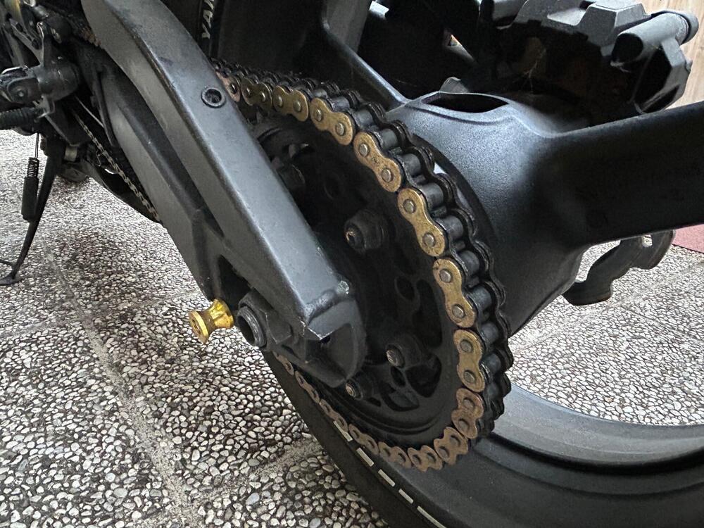 Yamaha YZF R1 (2002 - 03) (16)