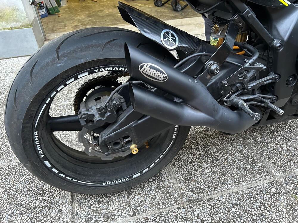 Yamaha YZF R1 (2002 - 03) (18)