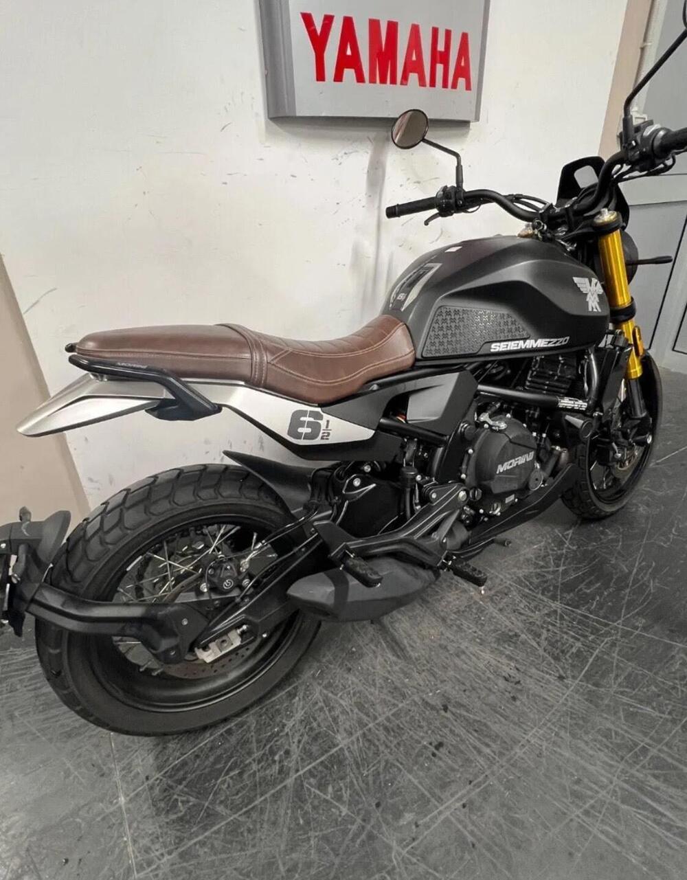 Moto Morini SEIEMMEZZO STR (2022 - 26) (4)