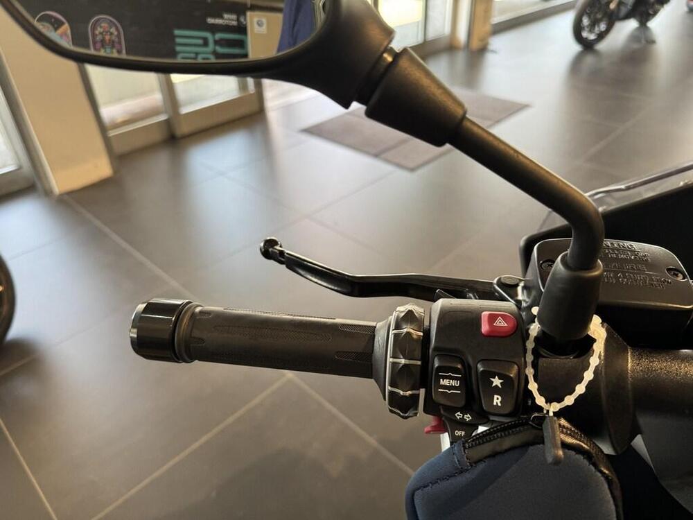 Bmw CE 04 (2021 - 25) (7)