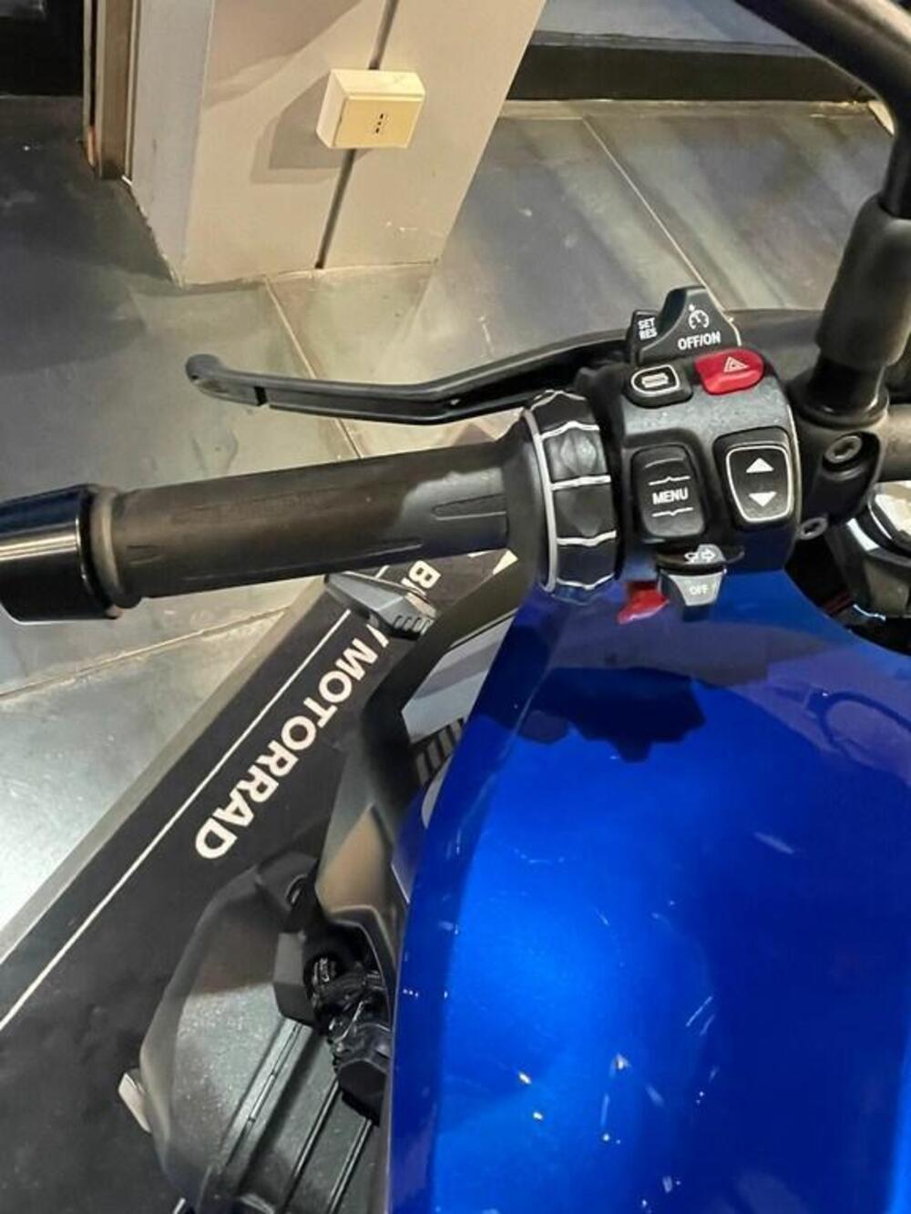 Bmw R 1300 R (2026) (8)