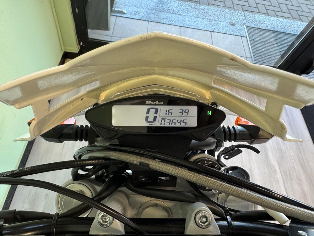 Betamotor Alp 200 (2021 - 25) (3)