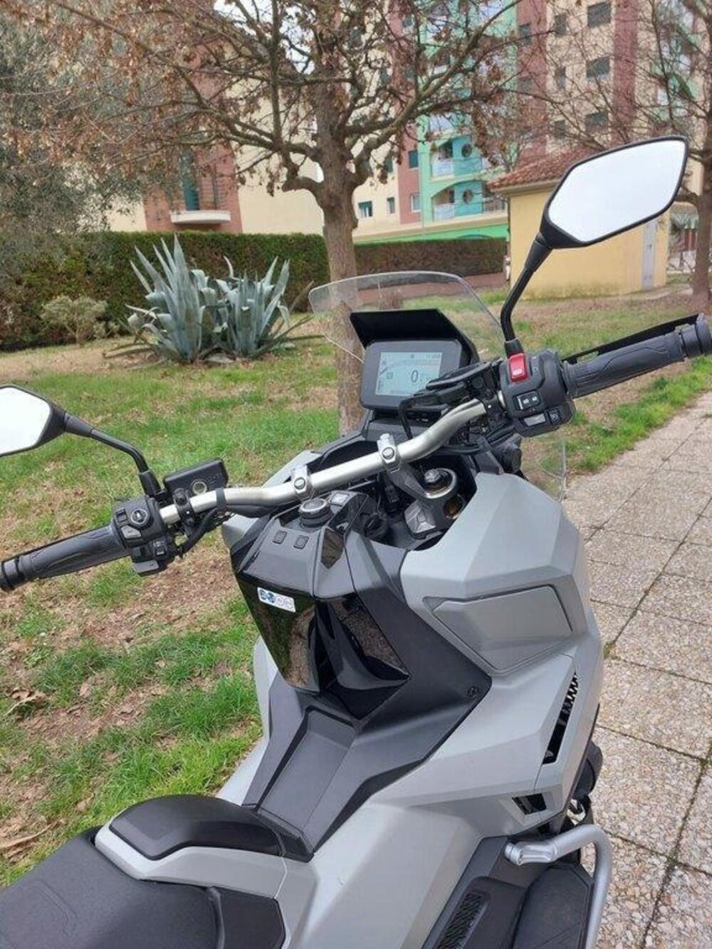Honda X-ADV 750 DCT Adventure (2021 - 24) (5)
