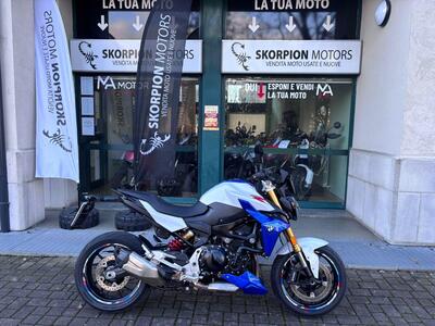 Bmw F 900 R (2021 - 24) usata