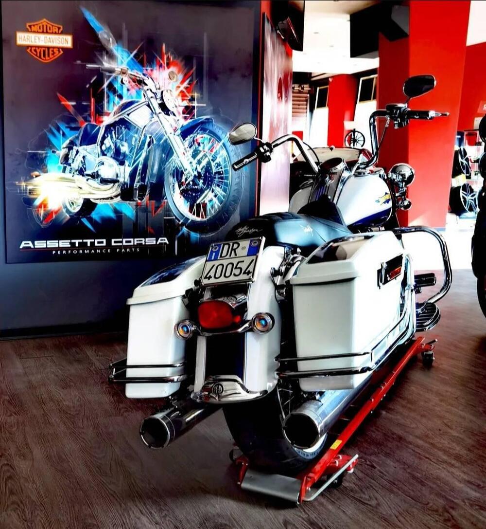 Harley-Davidson 1584 Road King Classic (2007 - 11) - FLHRCI (2)