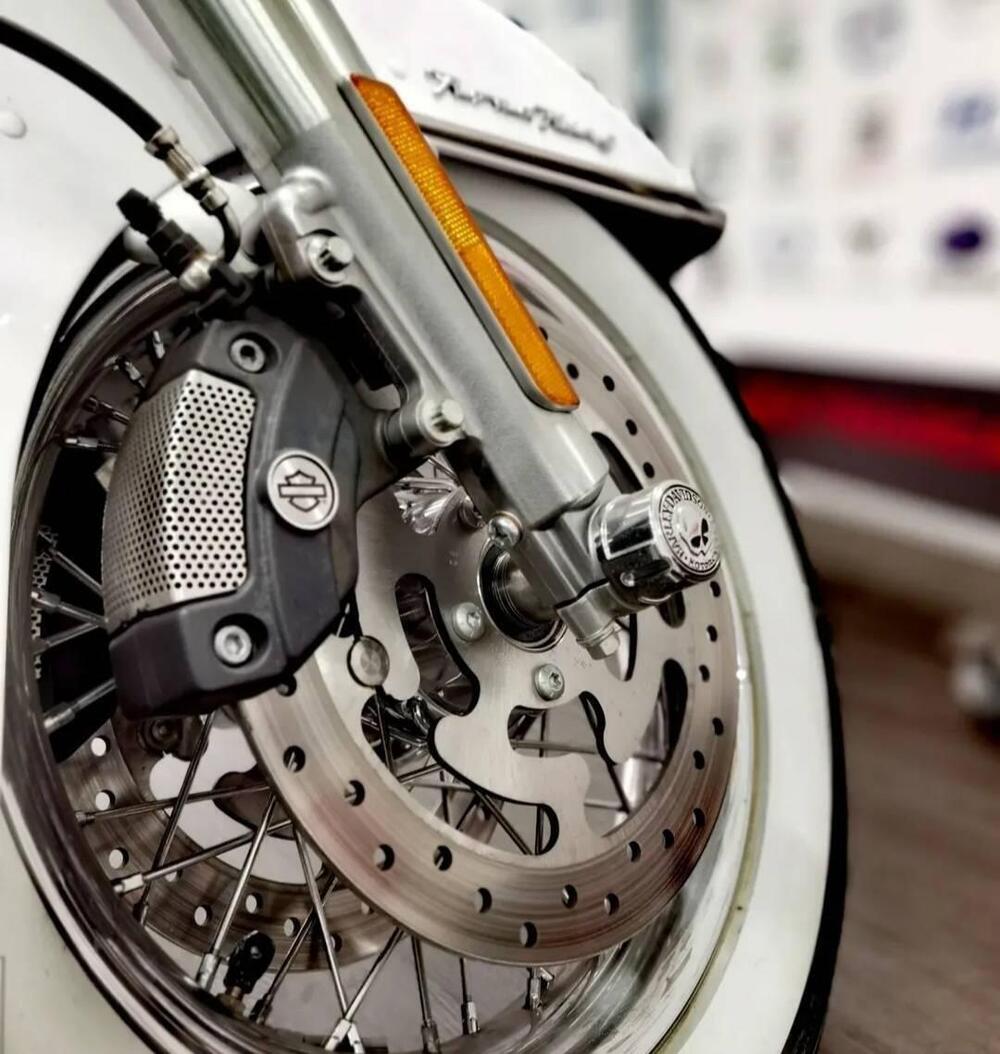 Harley-Davidson 1584 Road King Classic (2007 - 11) - FLHRCI (7)