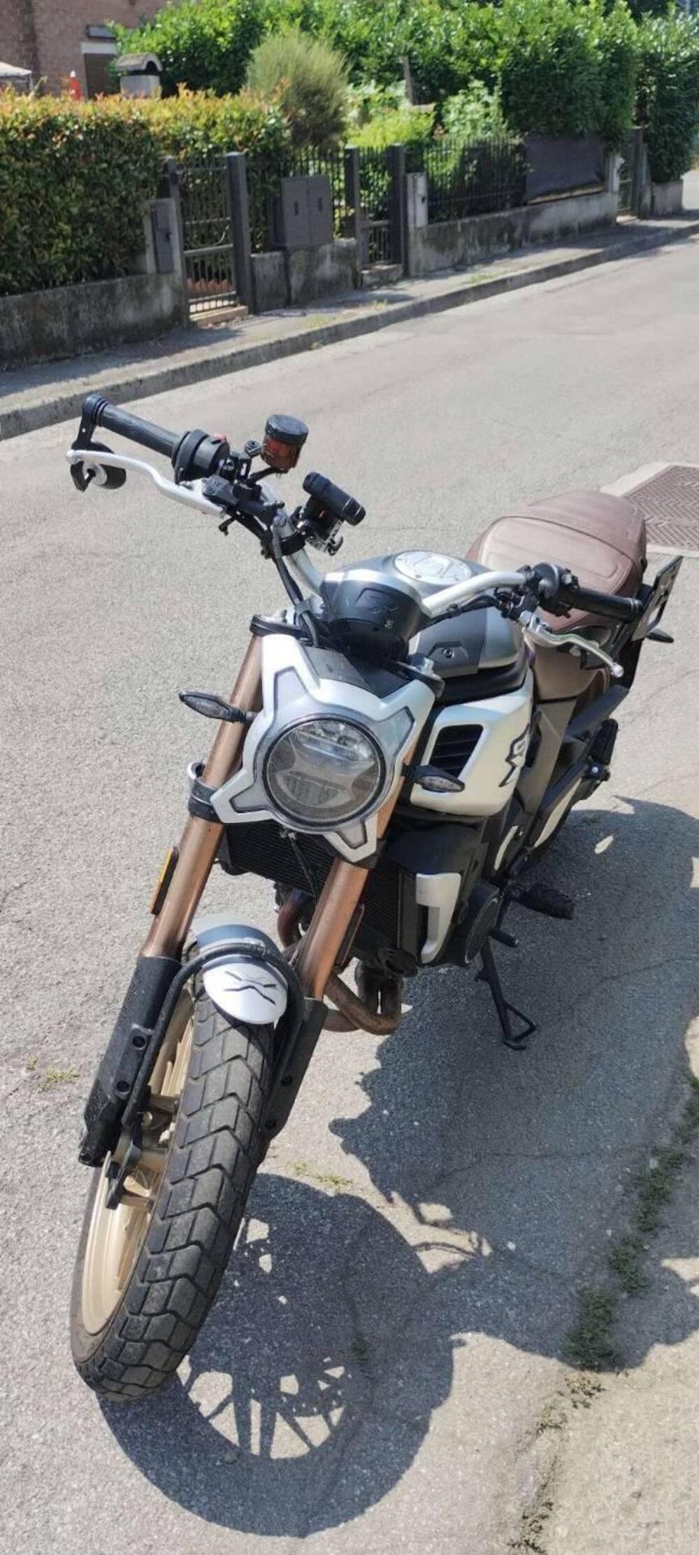 CFMOTO 700CL-X Heritage (2021 - 26) (3)