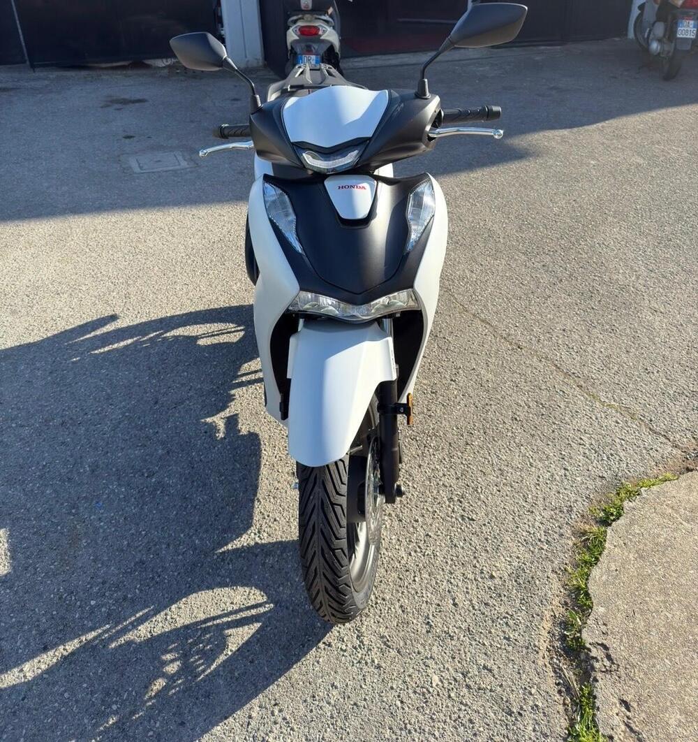 Honda SH 125i Sport (2024 - 25) (2)
