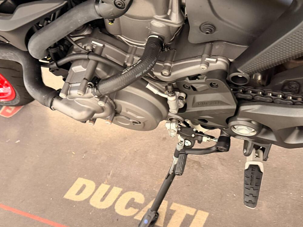 Ducati Monster 937 + (2021 - 25) (10)