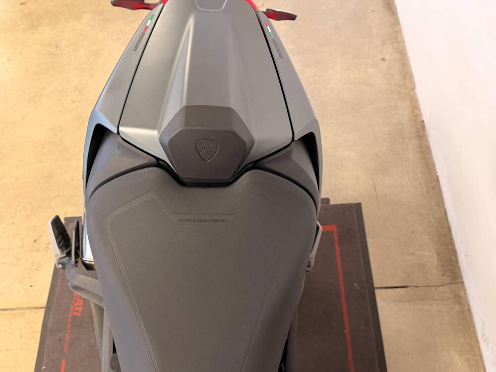 Ducati Monster 937 + (2021 - 25) (11)