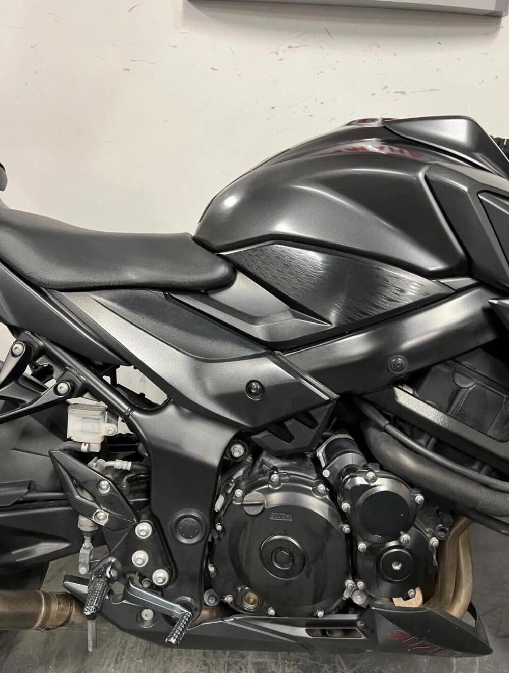 Suzuki GSX S 750 Yugen (2018 - 20) (6)
