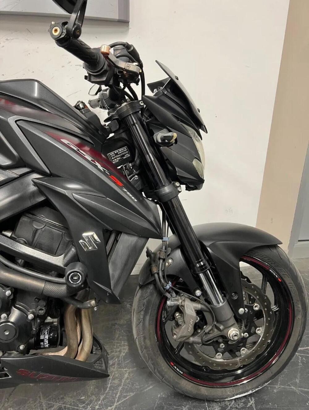 Suzuki GSX S 750 Yugen (2018 - 20) (7)