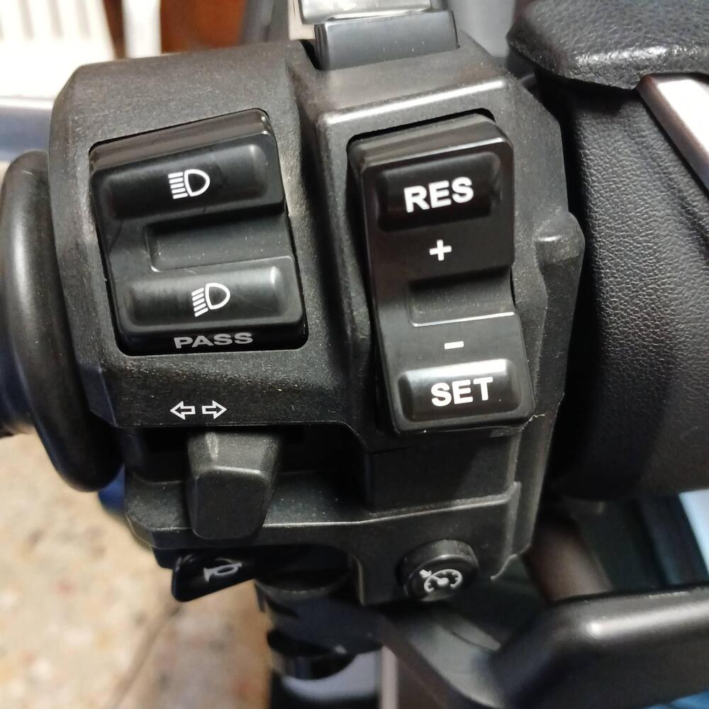 Yamaha T-Max 530 DX (2017 - 19) (9)