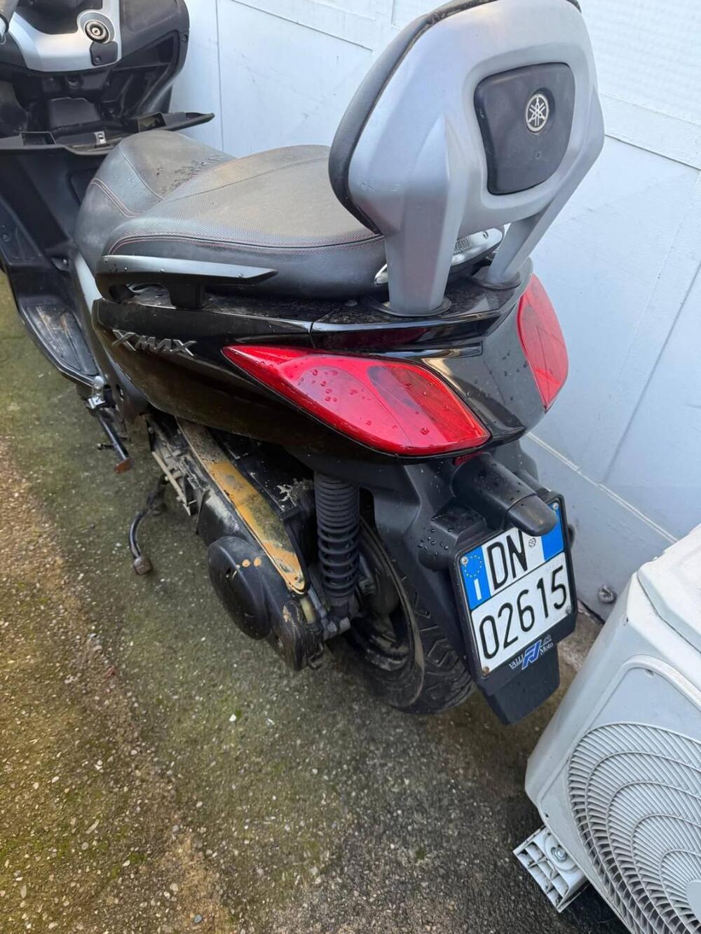 Yamaha X-Max 250 (2010 - 13) (2)