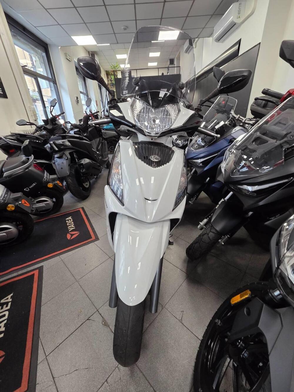 Kymco People 200i GT (2010 - 17) (4)