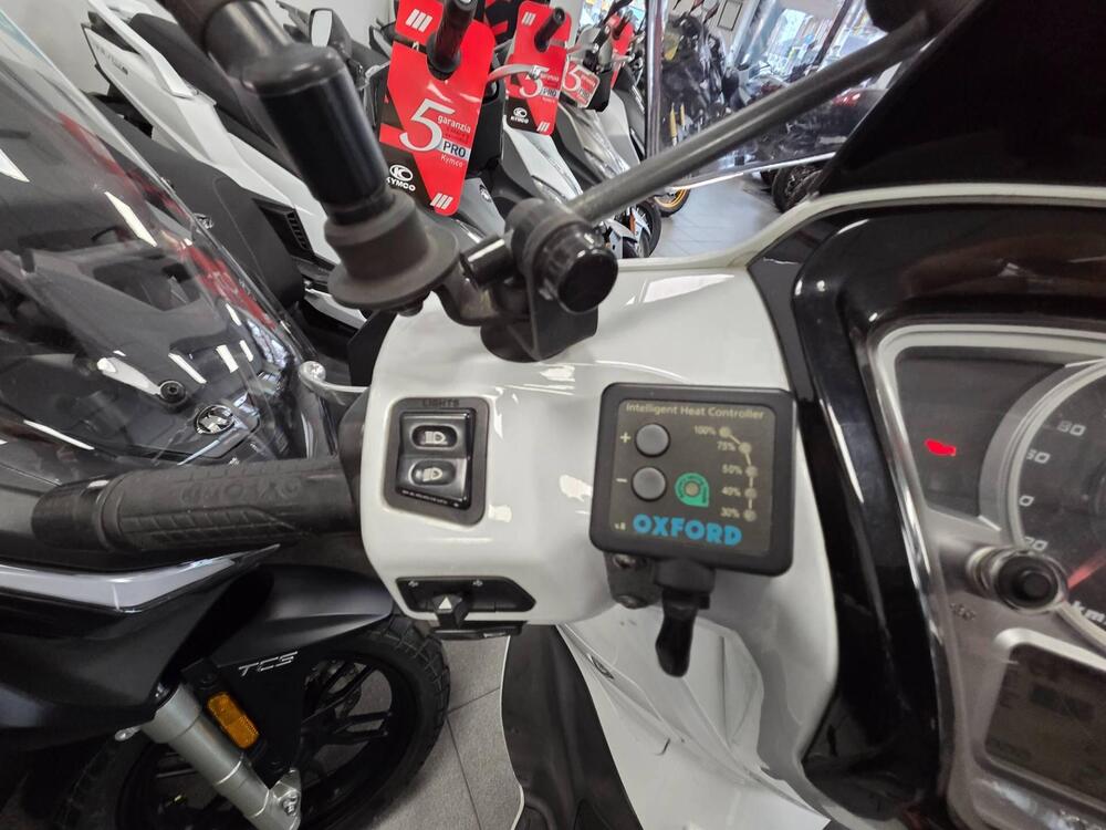 Kymco People 200i GT (2010 - 17) (6)
