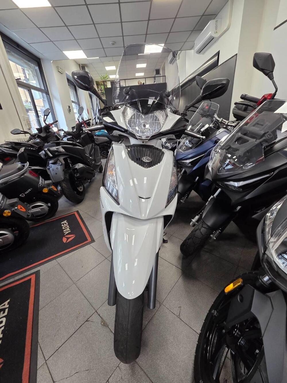 Kymco People 200i GT (2010 - 17) (7)