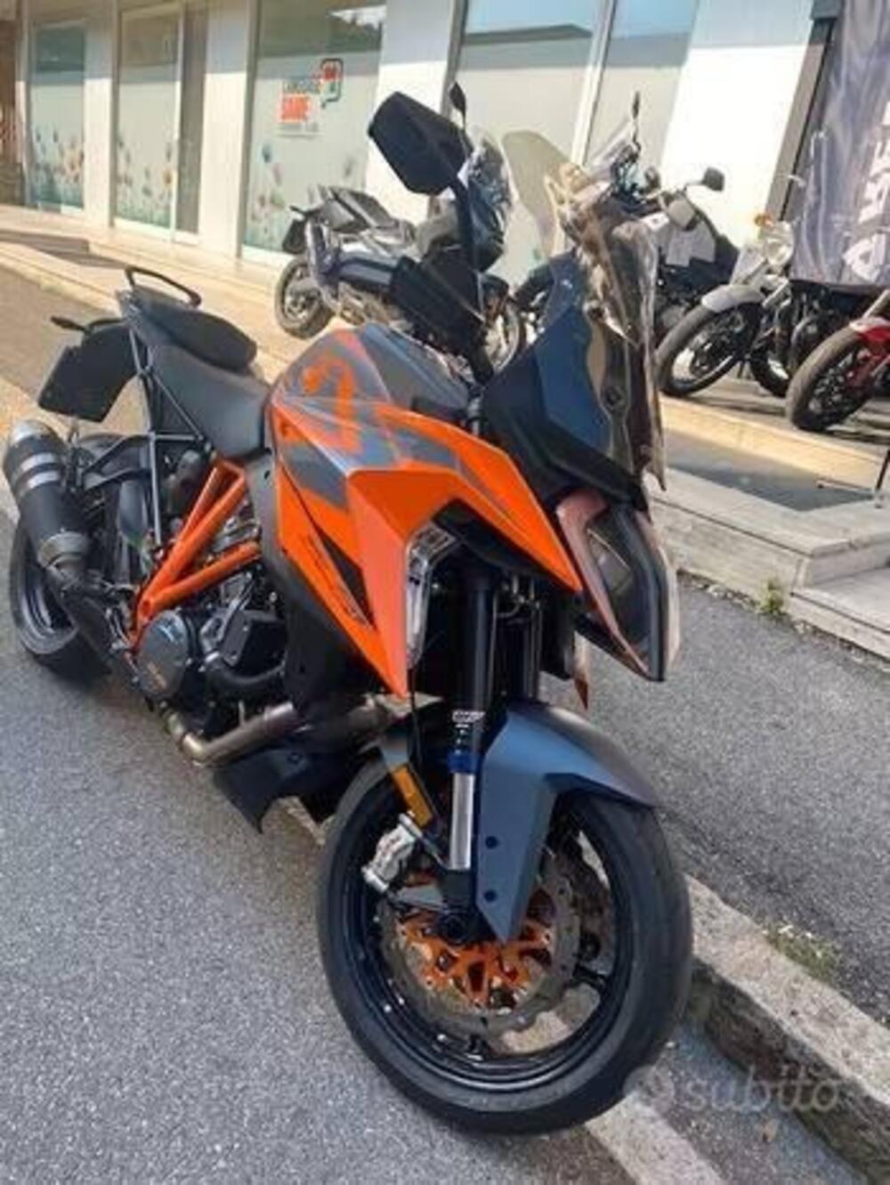 KTM 1290 Super Duke GT (2022 - 25) (2)