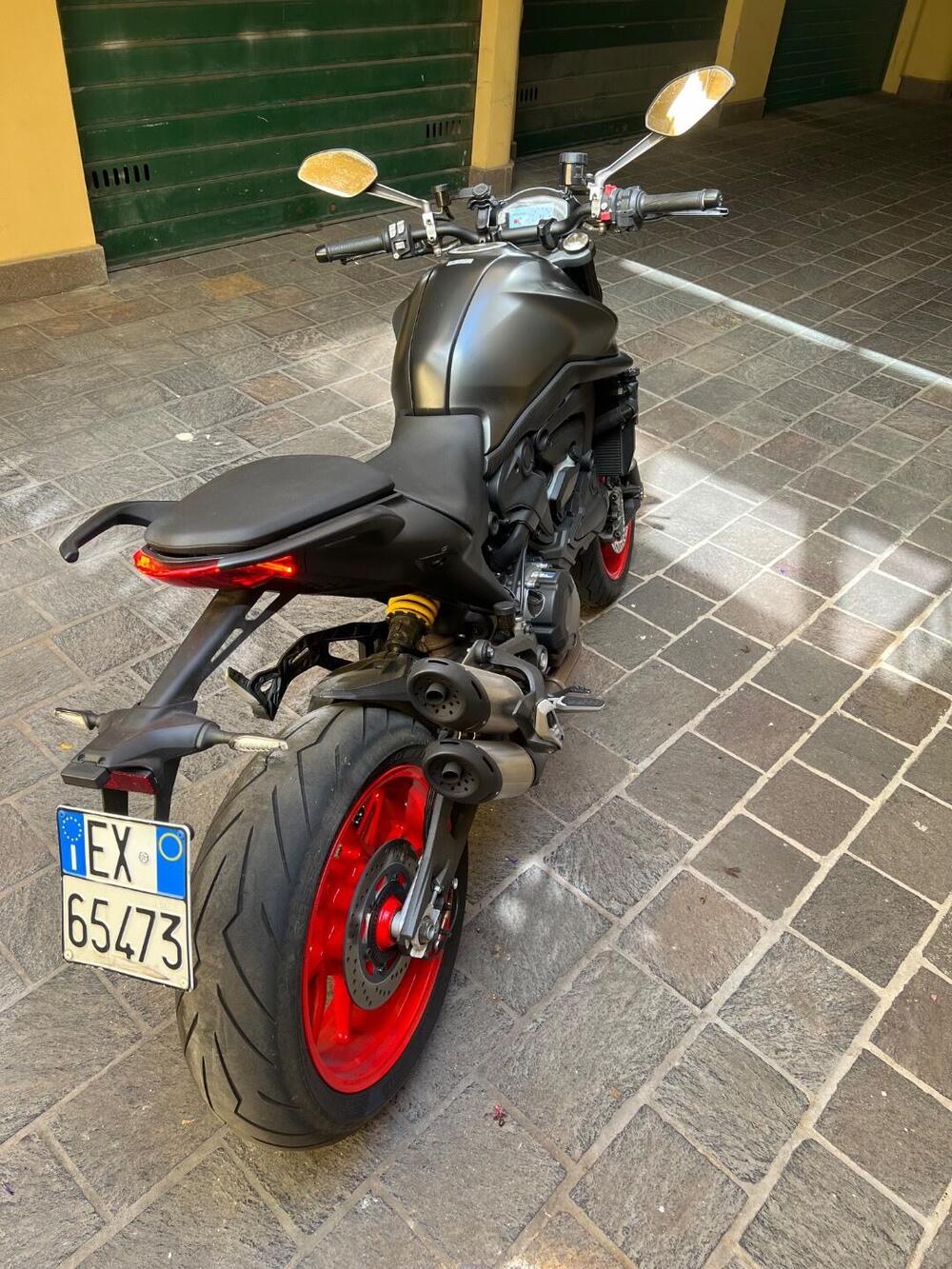 Ducati Monster 937 + (2021 - 25) (4)