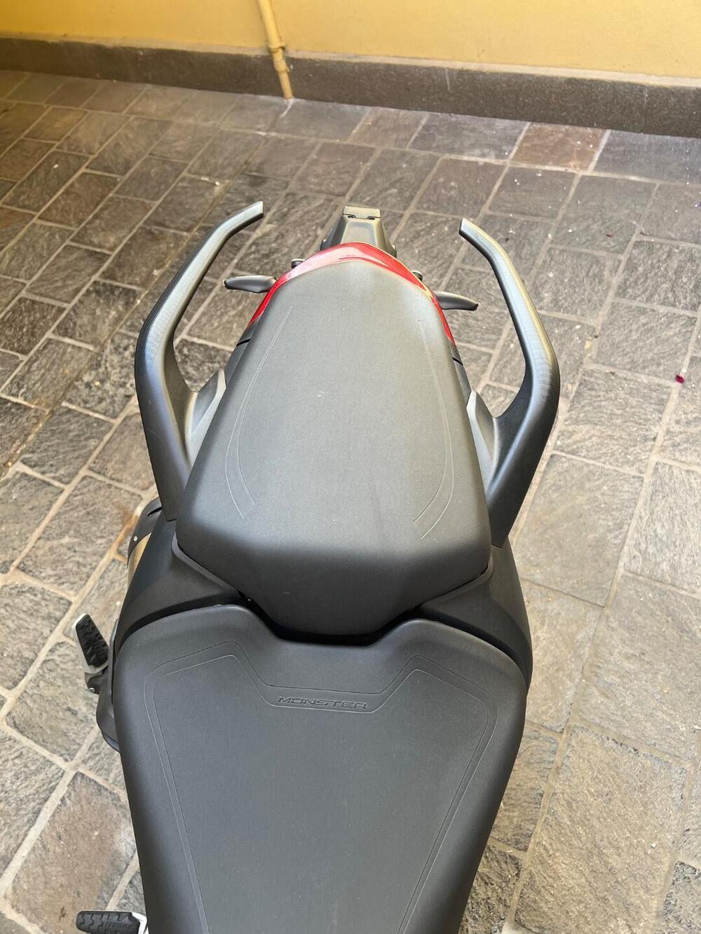 Ducati Monster 937 + (2021 - 25) (8)