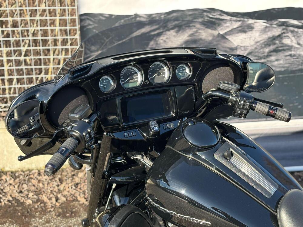 Harley-Davidson 114 Electra Glide Ultra Limited (2020) - FLHTK (5)