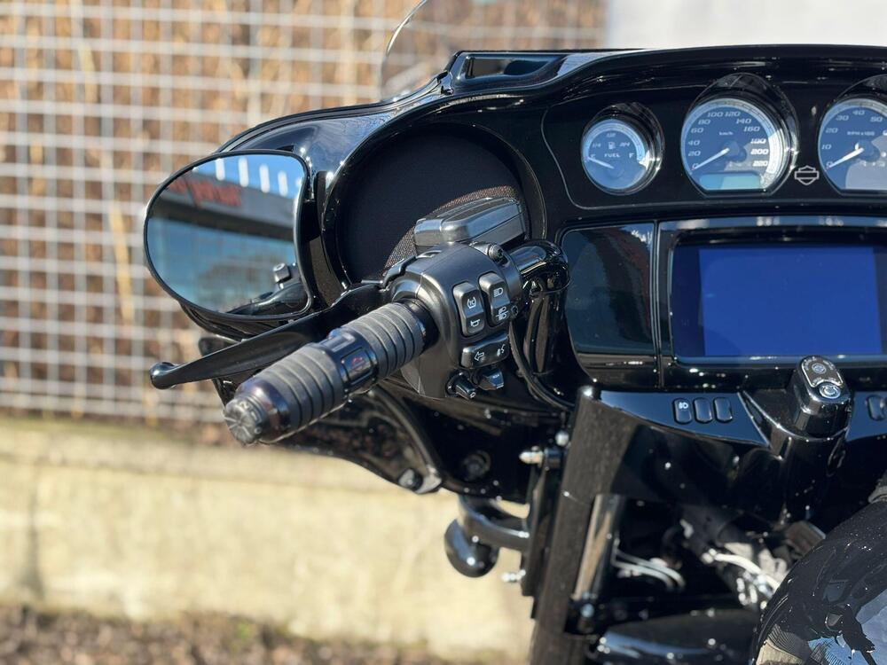 Harley-Davidson 114 Electra Glide Ultra Limited (2020) - FLHTK (4)